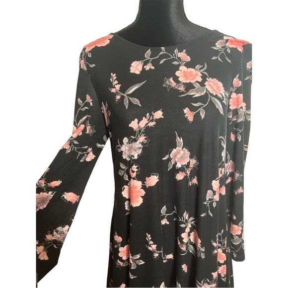 Justify | Floral A Line Mini Dress | Size Medium - Picture 4 of 8